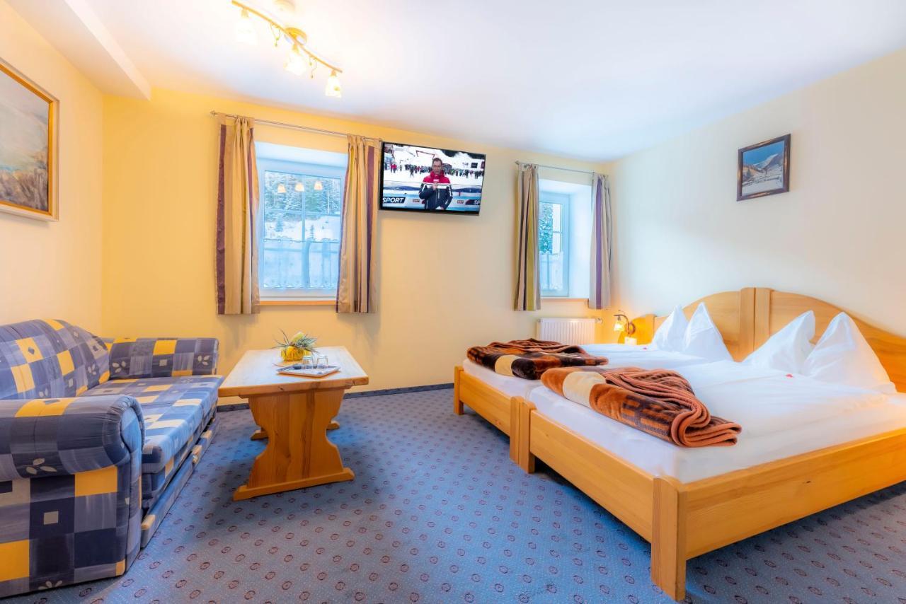 Hotel Hutmannshaus Kremsbrucke Bagian luar foto