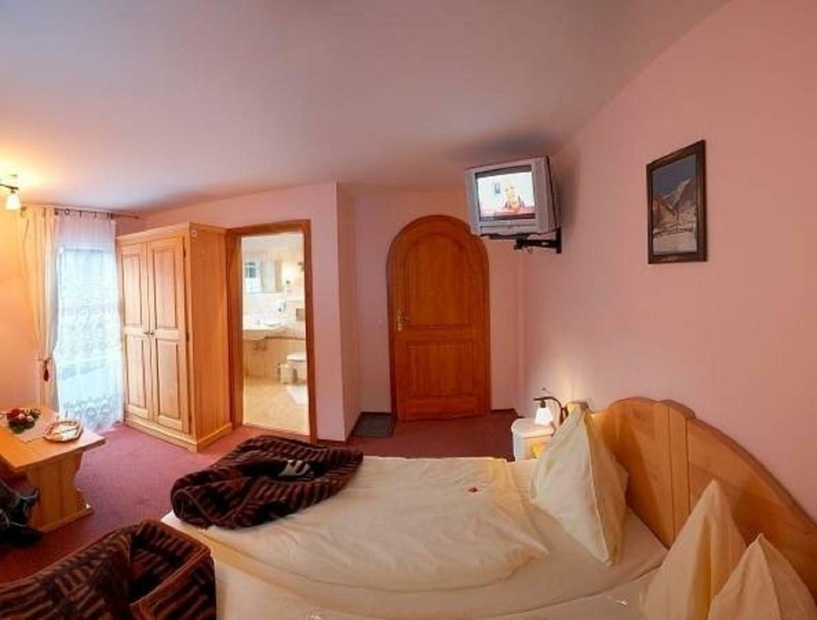 Hotel Hutmannshaus Kremsbrucke Bagian luar foto